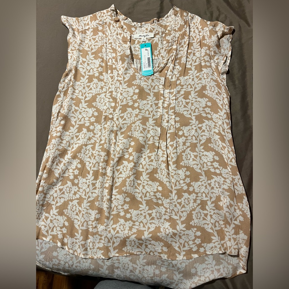 Chic Beige Floral Women's Blouse